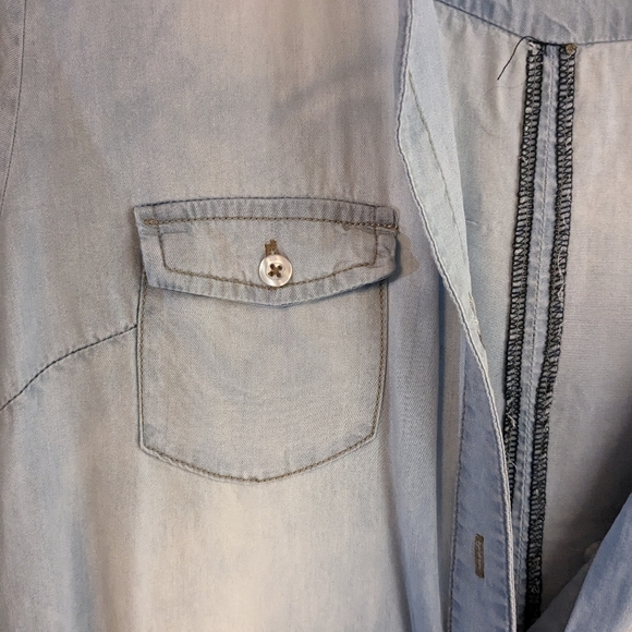 Jean button down - Picture 3 of 4